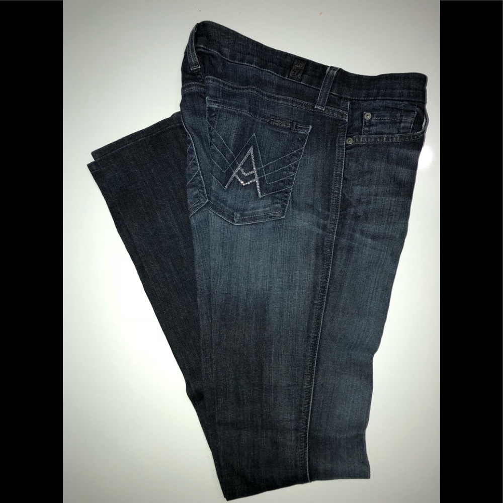 Denim bootcut jeans with A Swarovski crystals